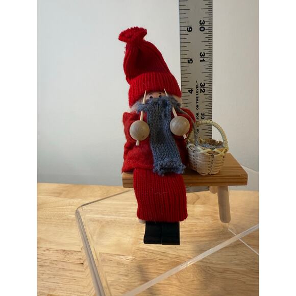 Ljungstroms Of Sweden Tomte Wooden Figure Grandma Knitting JL - Picture 9 of 11